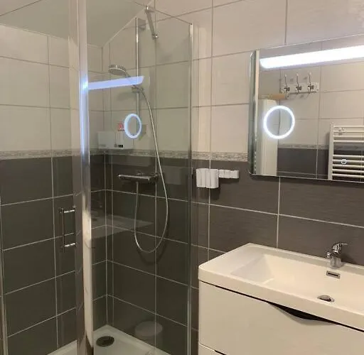 Les Petites Voiles Agon-Coutainville